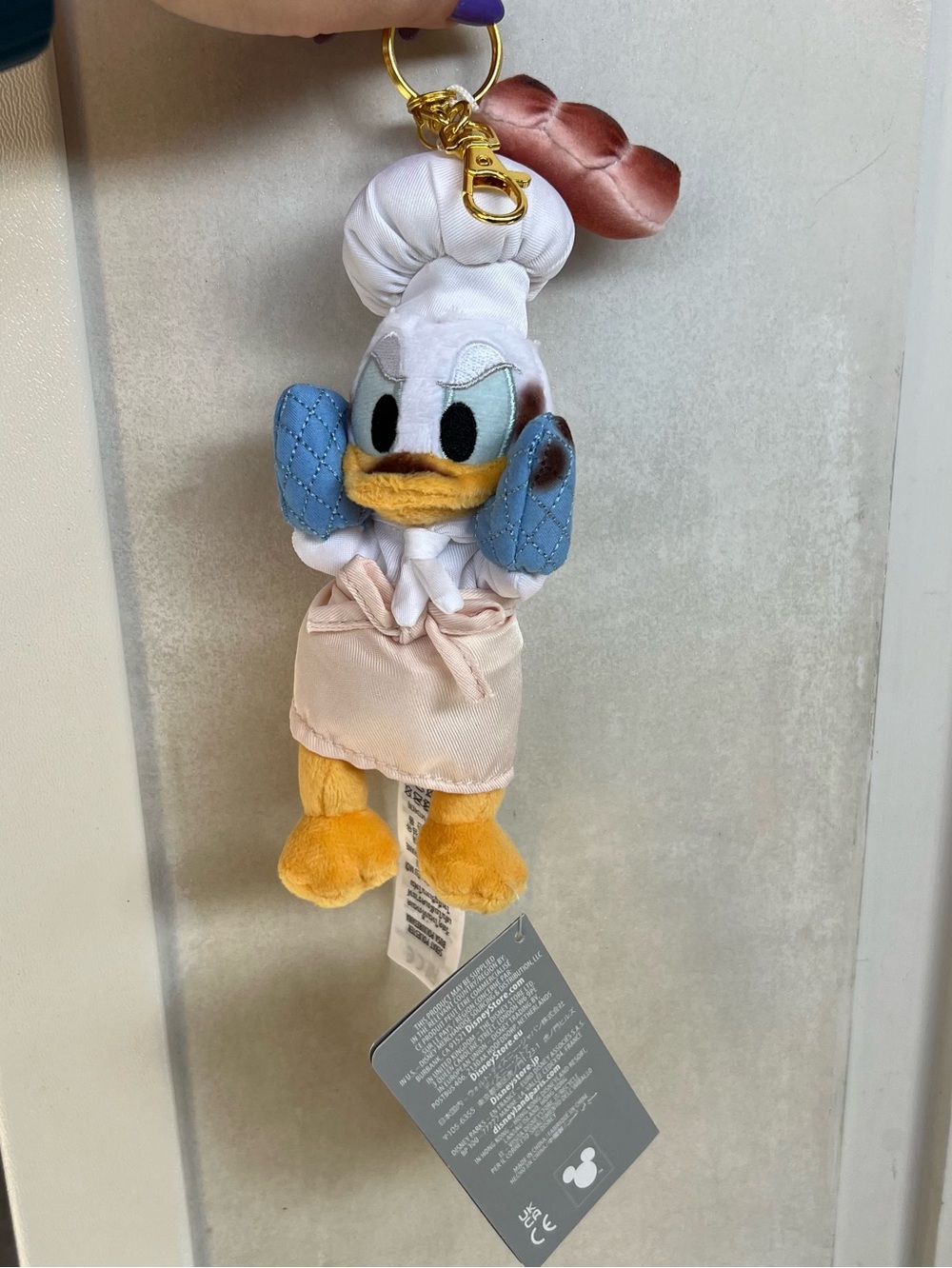 2026 Disney Parks Food & Wine Chef Donald Duck Plush Bag Charm Keychain NEW